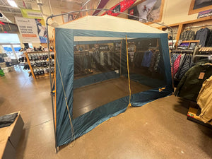Eureka NoBugZone Screenhouse - Scratch & Dent