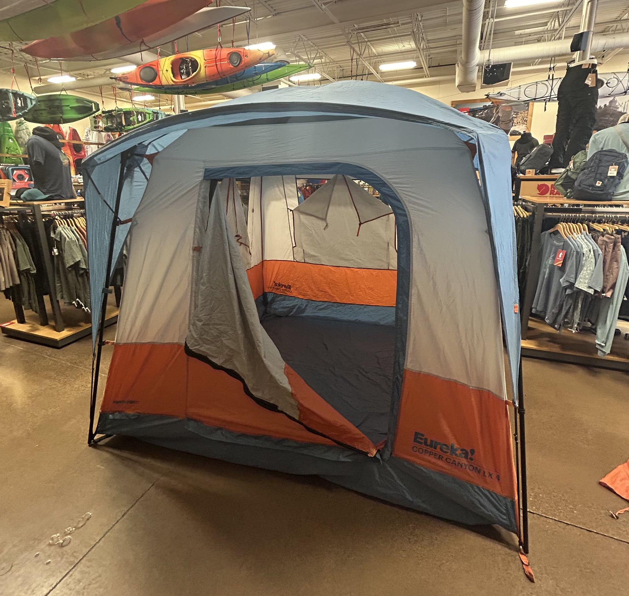 Eureka Copper Canyon LX 4 - Scratch & Dent