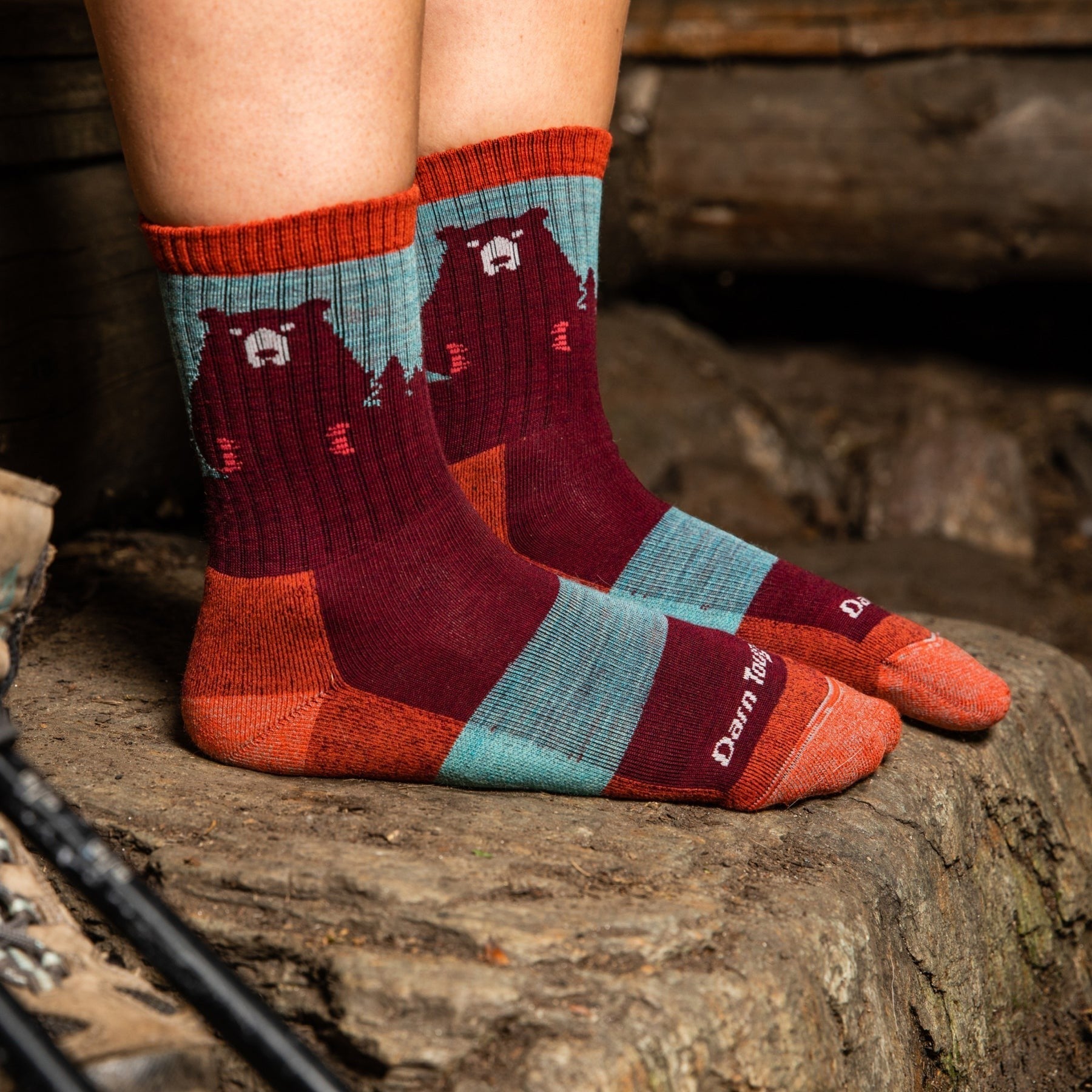 Darn Tough 1970 Bear Town Micro Crew Lightweight with Cushion - Women's